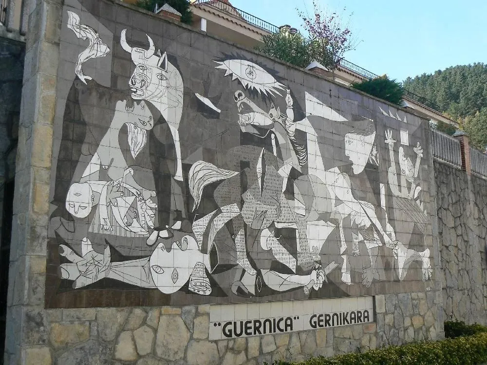 Hotel Gernika - Adults Only 3*, Guernica