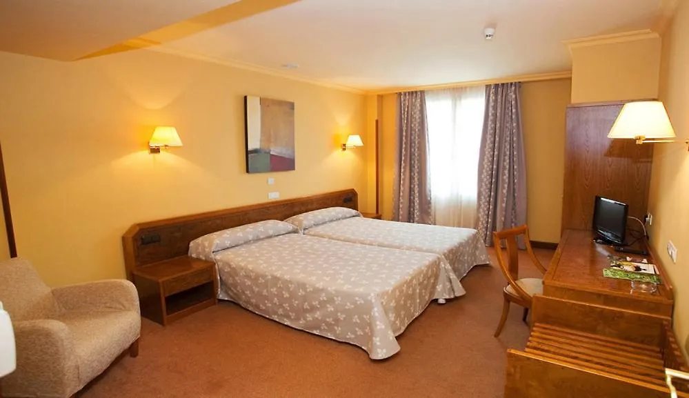 Hotel Gernika - Adults Only 3*, Guernica
